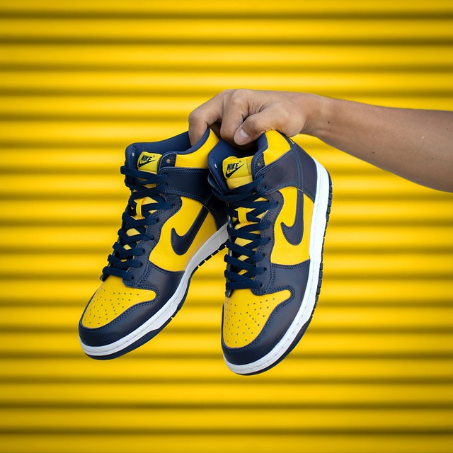 Nike apavi, 42 izmērs, dzelteni